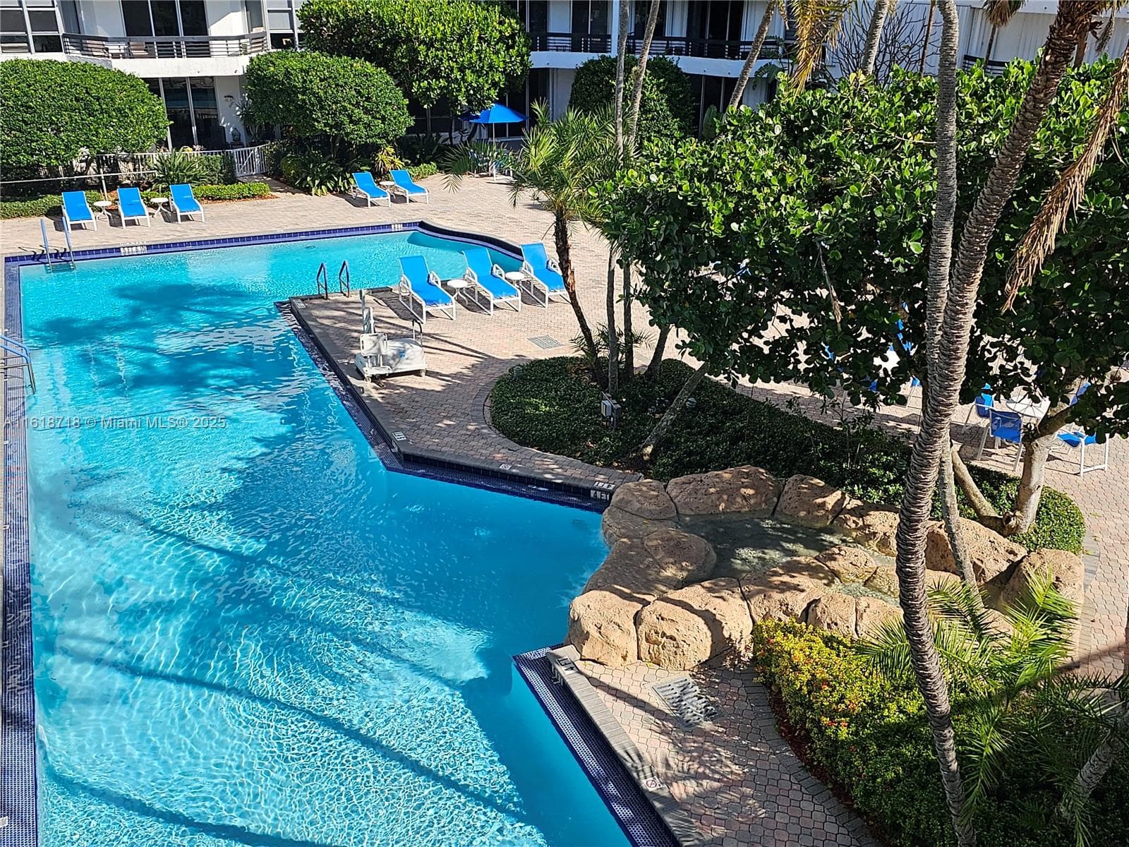 3600 Mystic Pointe Dr # 1607, Aventura FL 33180 — 10