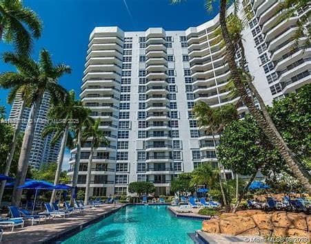 3600 Mystic Pointe Dr # 1607, Aventura FL 33180 — 11