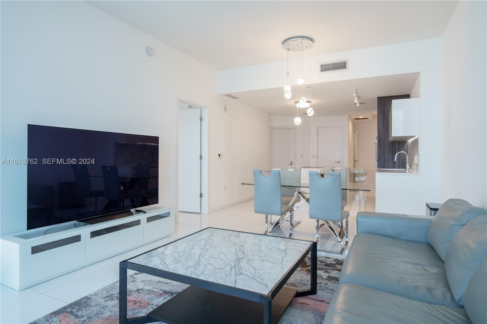 851 NE 1st Ave # 4406, Miami FL 33132 — 36