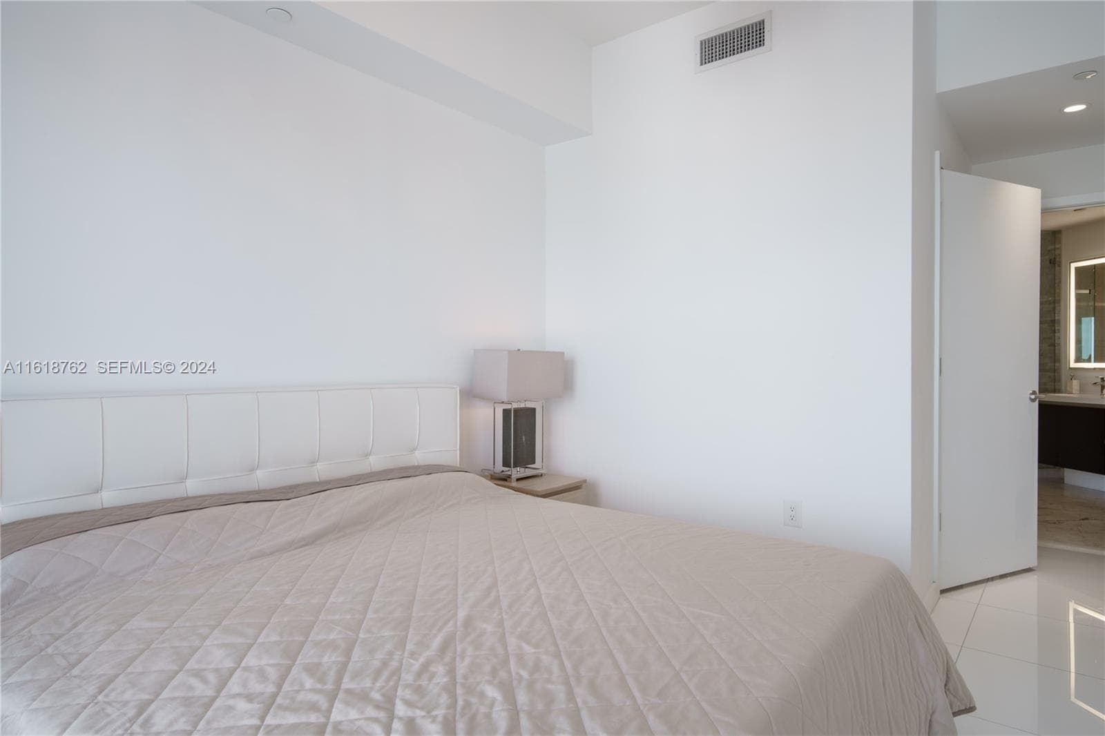 851 NE 1st Ave # 4406, Miami FL 33132 — 10