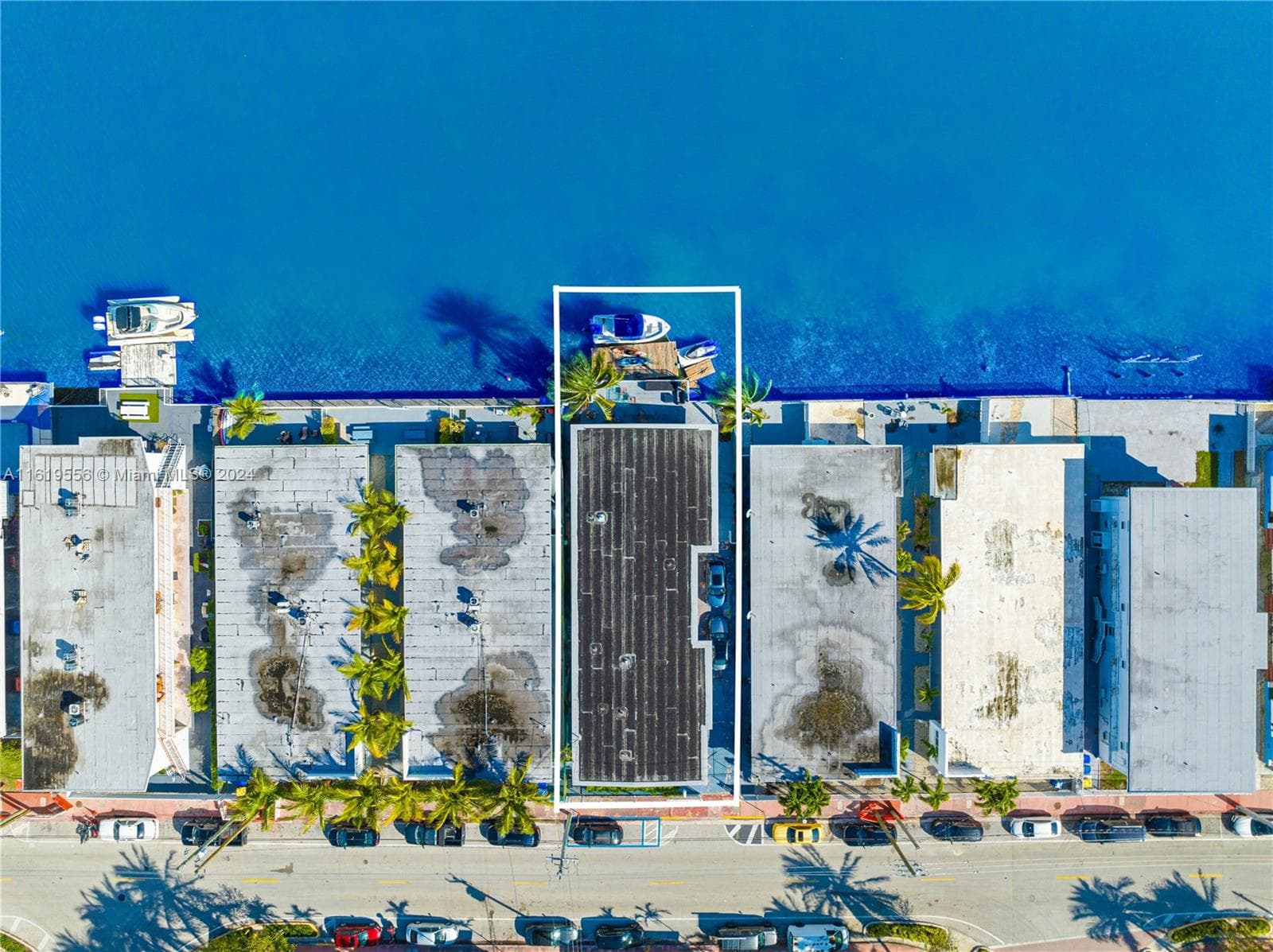 8221 Crespi Blvd, Miami Beach FL 33141 — 11