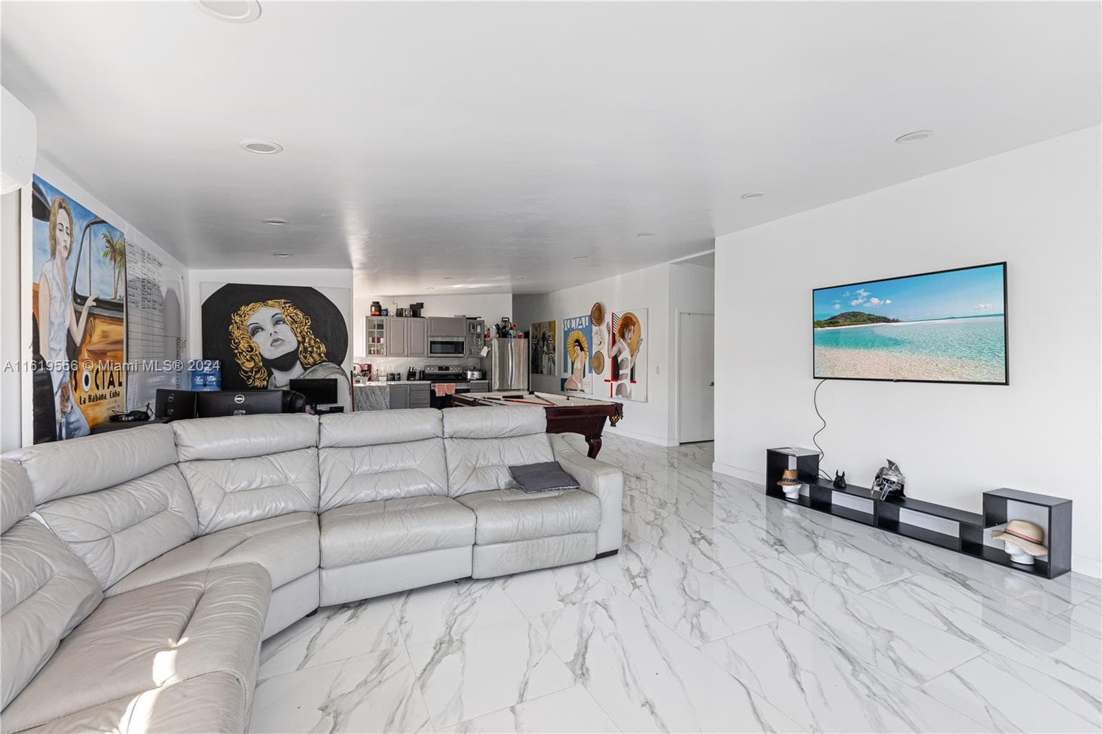 8221 Crespi Blvd, Miami Beach FL 33141 — 4
