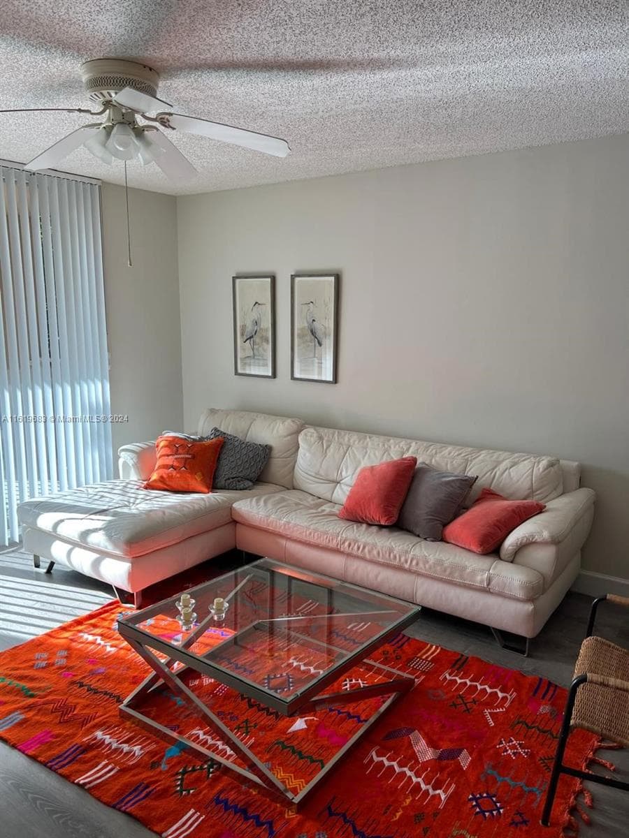 19901 E Country Club Dr # 2207, Aventura FL 33180 — 2