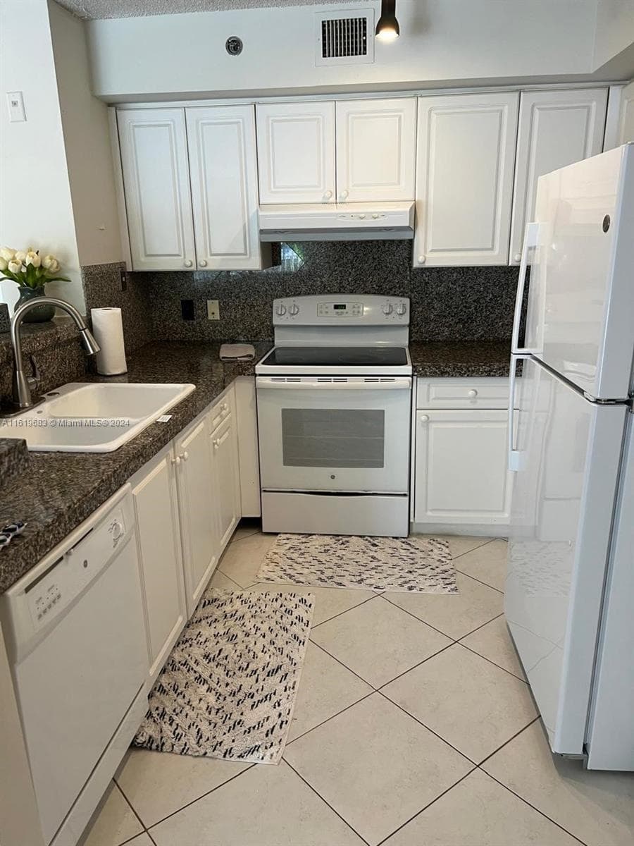 19901 E Country Club Dr # 2207, Aventura FL 33180 — 10