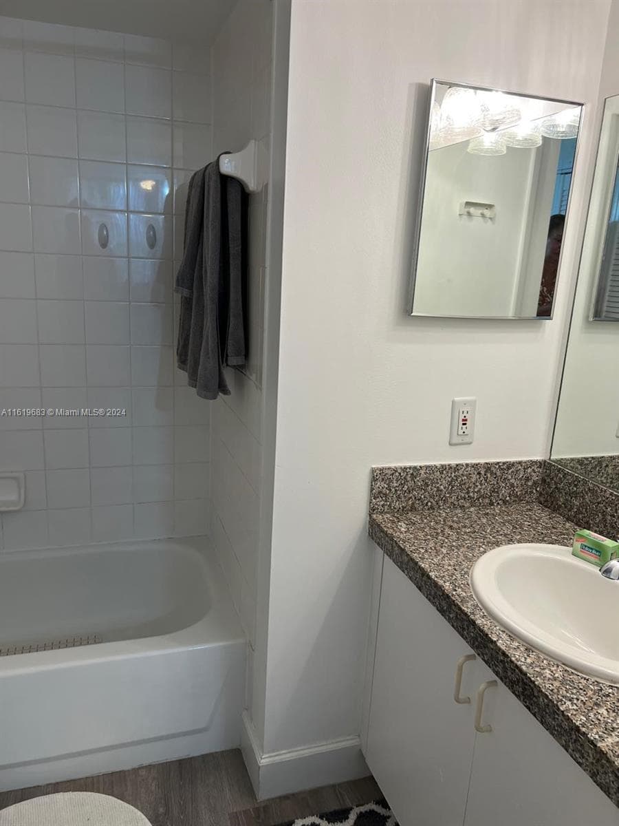 19901 E Country Club Dr # 2207, Aventura FL 33180 — 21