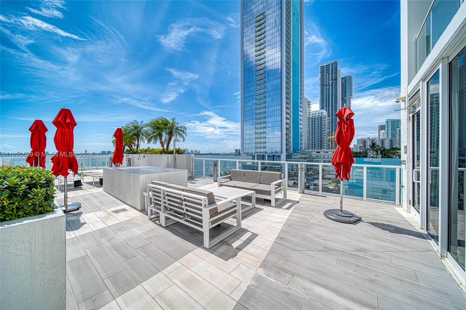 601 NE 27th St, Miami FL 33137 — 23
