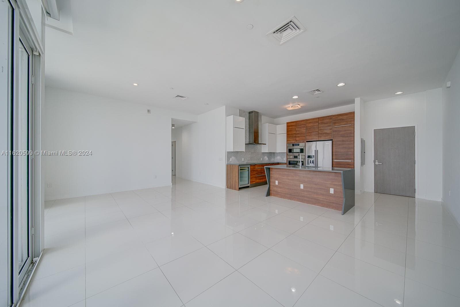 601 NE 27th St, Miami FL 33137 — 5