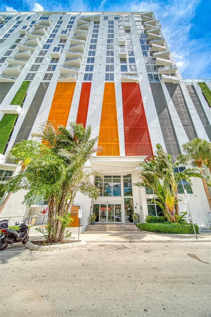 601 NE 27th St, Miami FL 33137 — 51