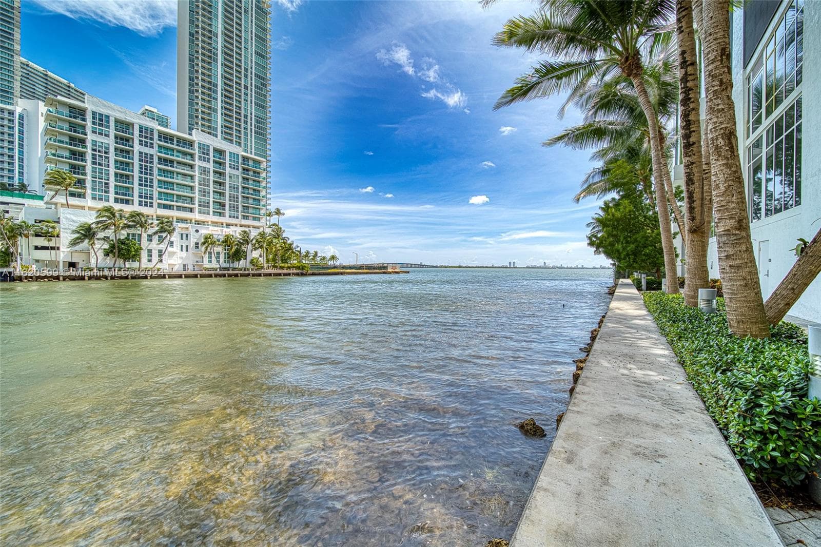 601 NE 27th St, Miami FL 33137 — 44
