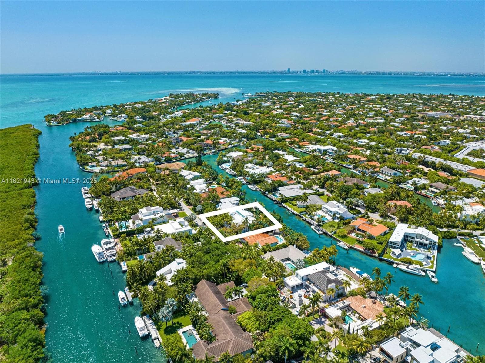 161 Cape Florida Dr, Key Biscayne FL 33149 — 36