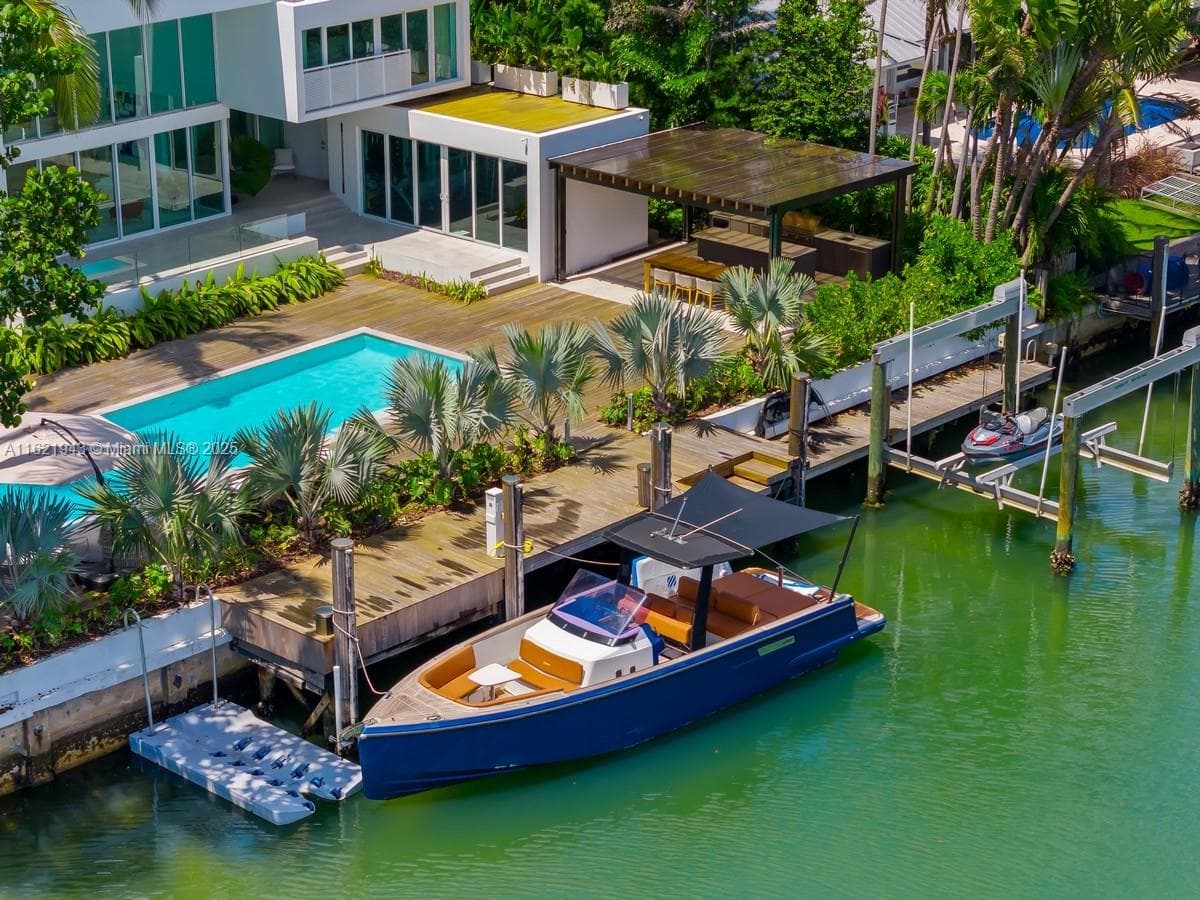 161 Cape Florida Dr, Key Biscayne FL 33149 — 45