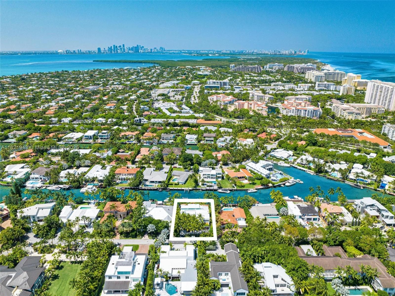 161 Cape Florida Dr, Key Biscayne FL 33149 — 35