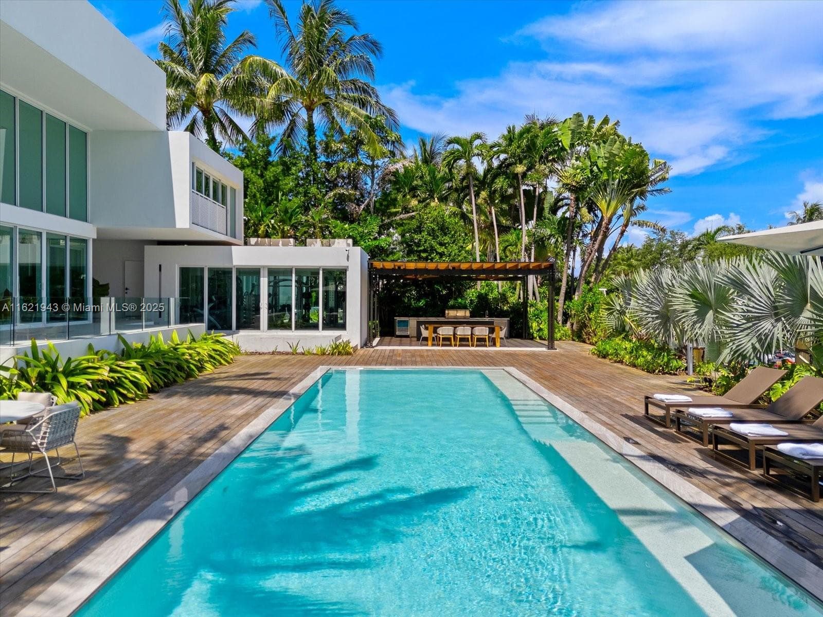 161 Cape Florida Dr, Key Biscayne FL 33149 — 8