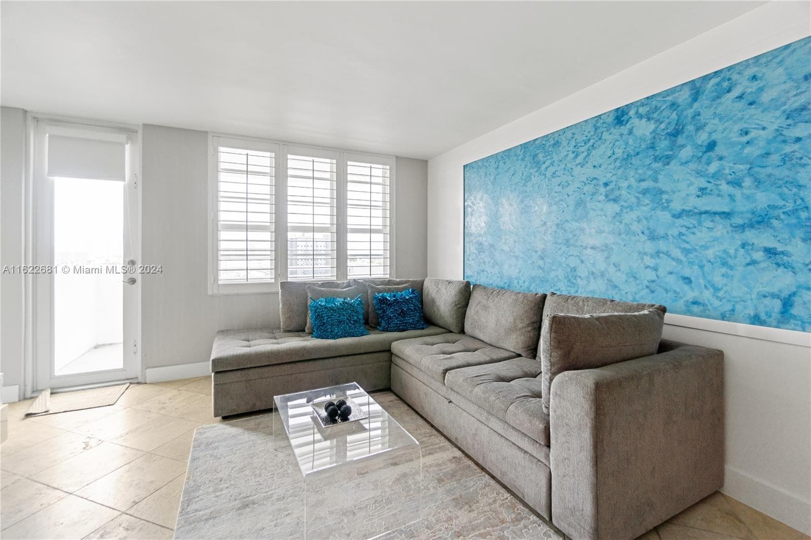 100 Lincoln Rd # 1422, Miami Beach FL 33139 — 2