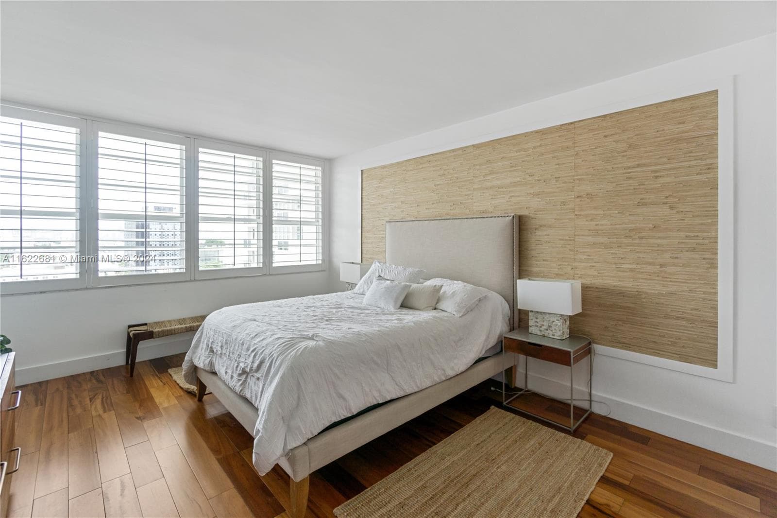 100 Lincoln Rd # 1422, Miami Beach FL 33139 — 13