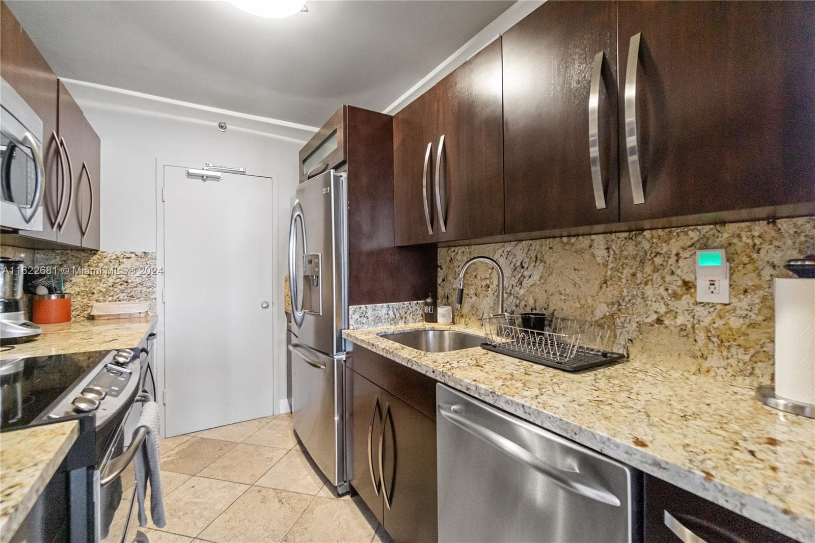100 Lincoln Rd # 1422, Miami Beach FL 33139 — 18