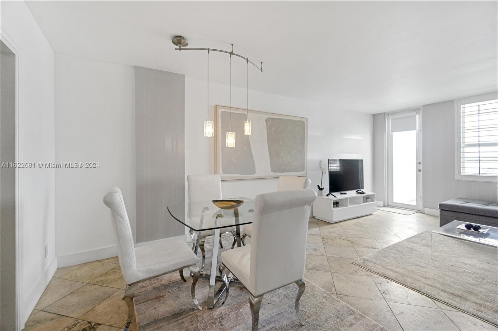 100 Lincoln Rd # 1422, Miami Beach FL 33139 — 8