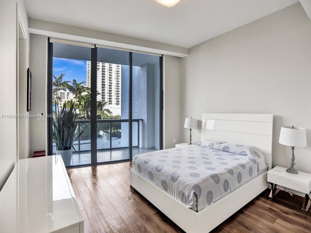 3250 NE 188th St # 207, Aventura FL 33180 — 56