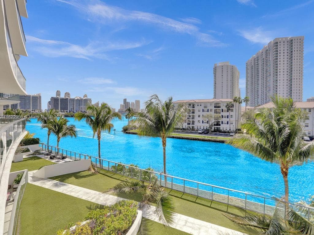 3250 NE 188th St # 207, Aventura FL 33180 — 26
