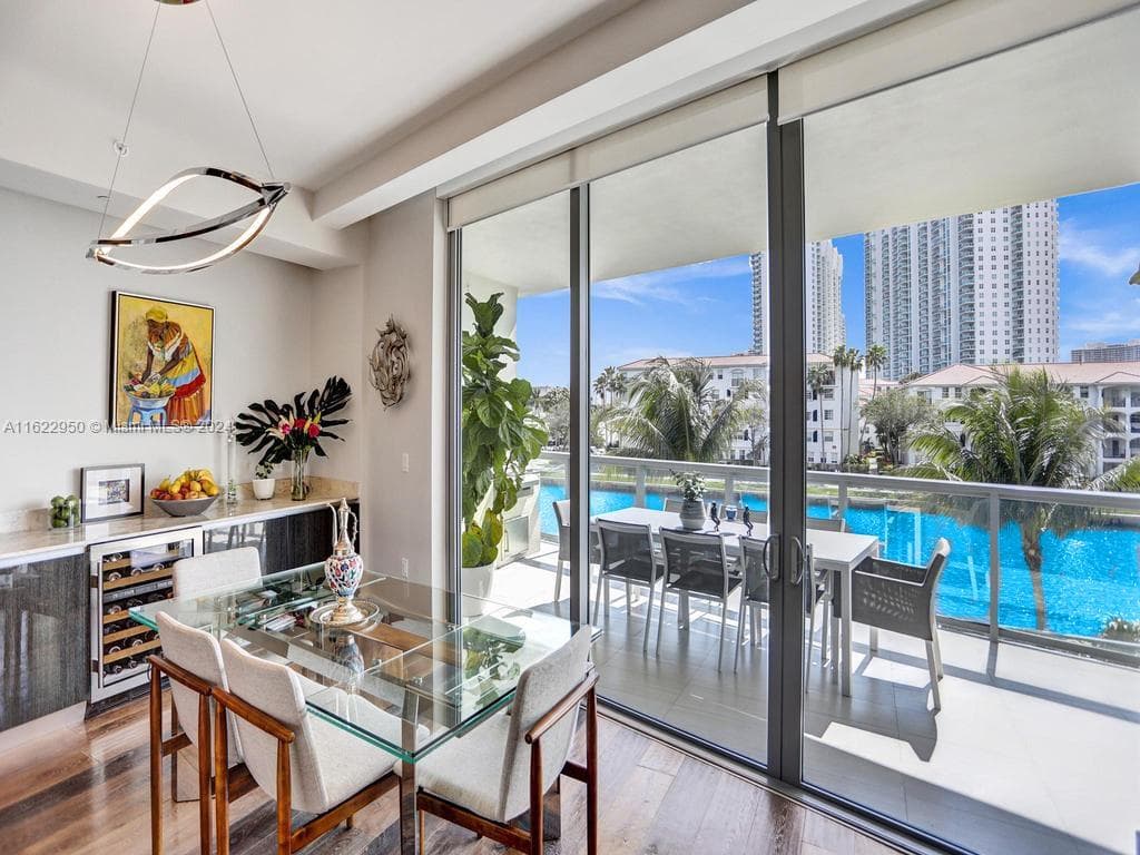 3250 NE 188th St # 207, Aventura FL 33180 — 5