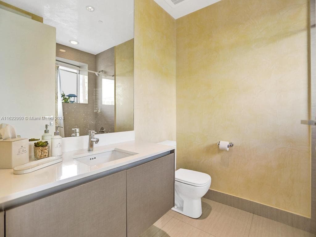 3250 NE 188th St # 207, Aventura FL 33180 — 61