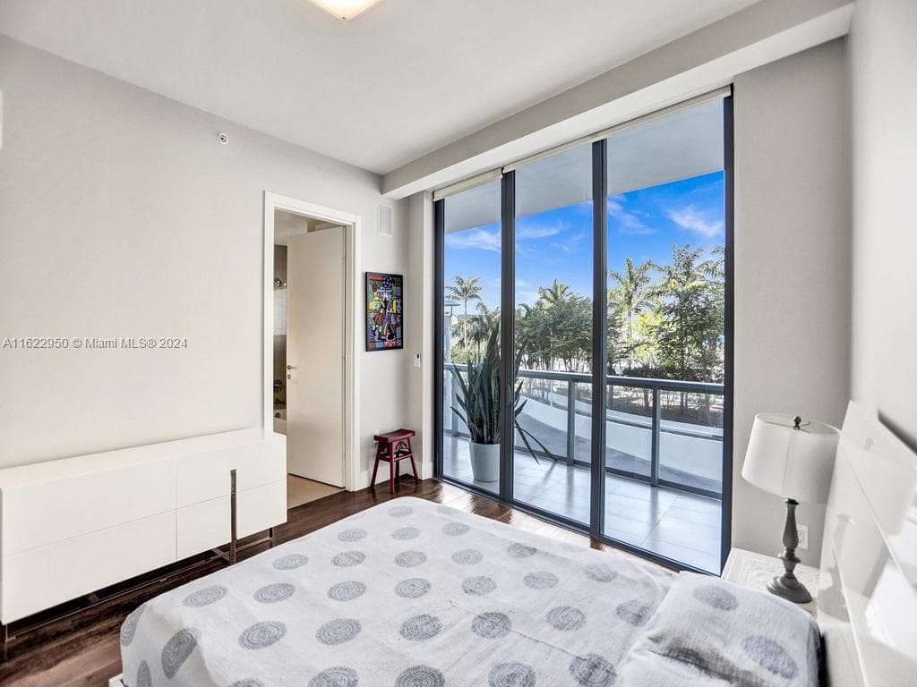 3250 NE 188th St # 207, Aventura FL 33180 — 60