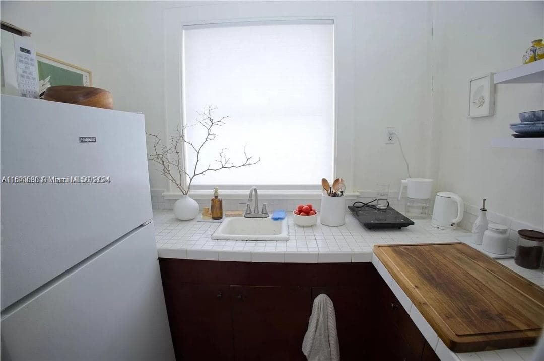 Sevilla Condo, Miami Beach, FL — 4