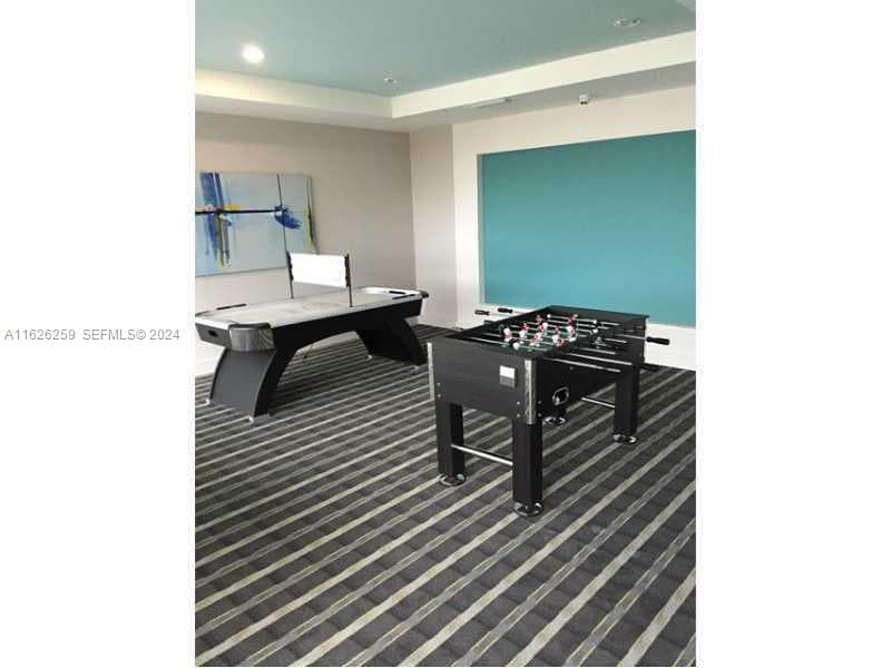 600 NE 27th St # 2302, Miami FL 33137 — 32