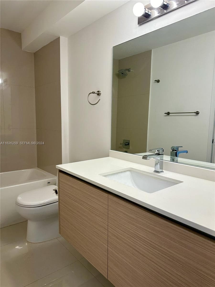 600 NE 27th St # 2302, Miami FL 33137 — 20
