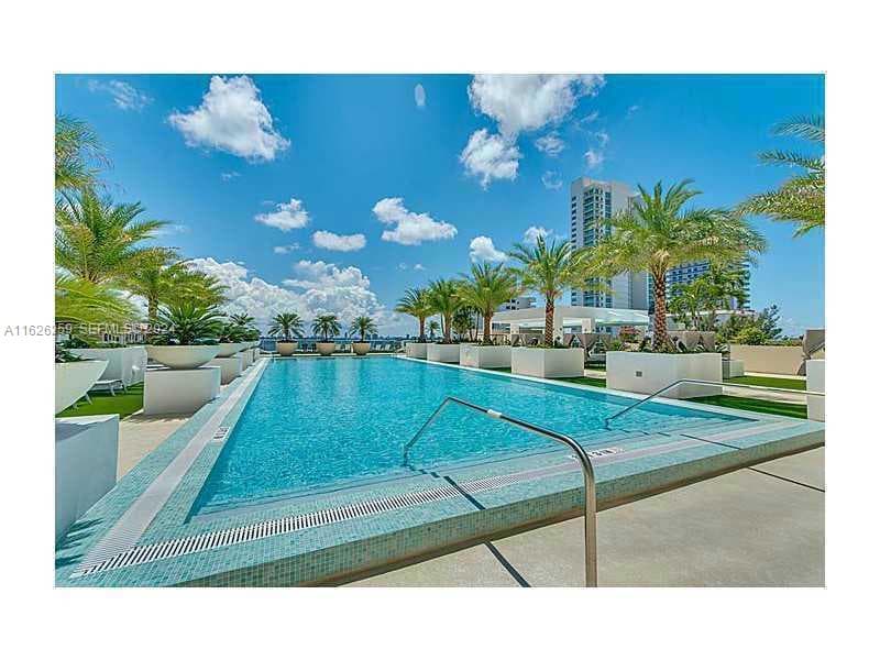 600 NE 27th St # 2302, Miami FL 33137 — 24