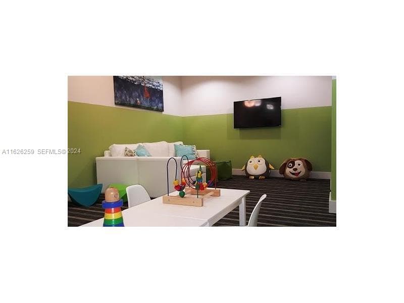 600 NE 27th St # 2302, Miami FL 33137 — 33