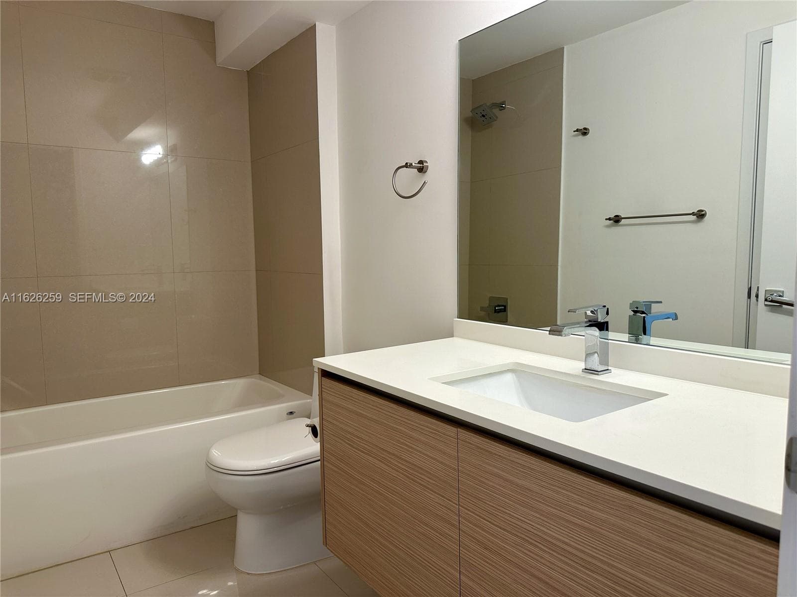 600 NE 27th St # 2302, Miami FL 33137 — 19