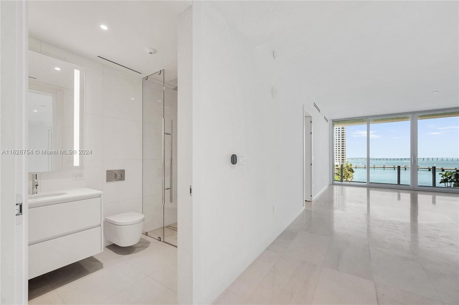 300 Biscayne Blvd Way # 703, Miami FL 33131 — 26