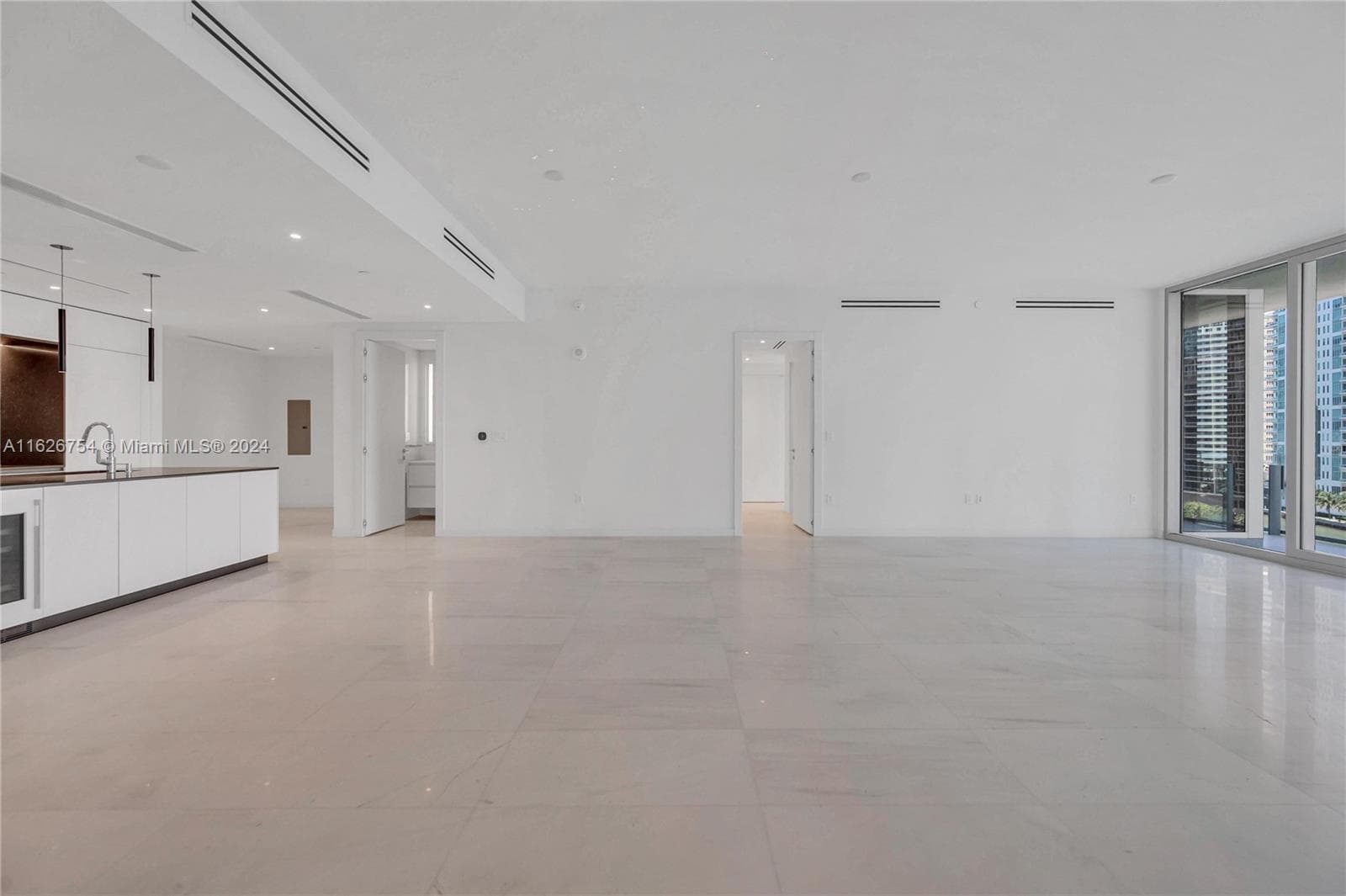 300 Biscayne Blvd Way # 703, Miami FL 33131 — 14