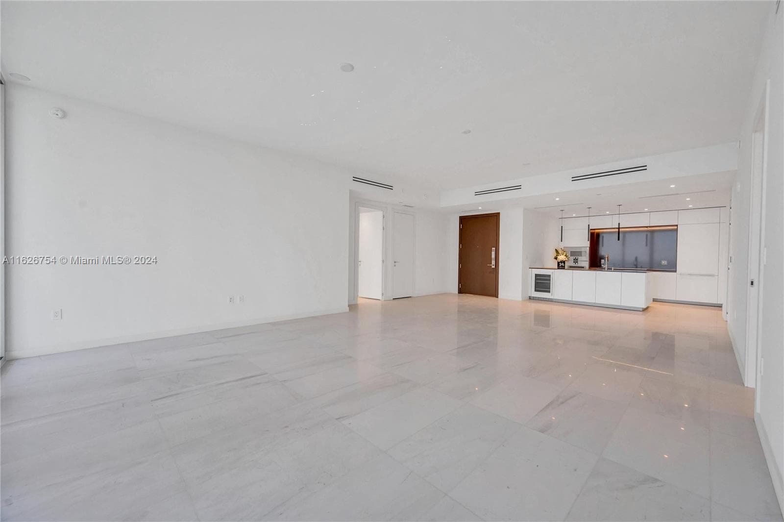 300 Biscayne Blvd Way # 703, Miami FL 33131 — 11