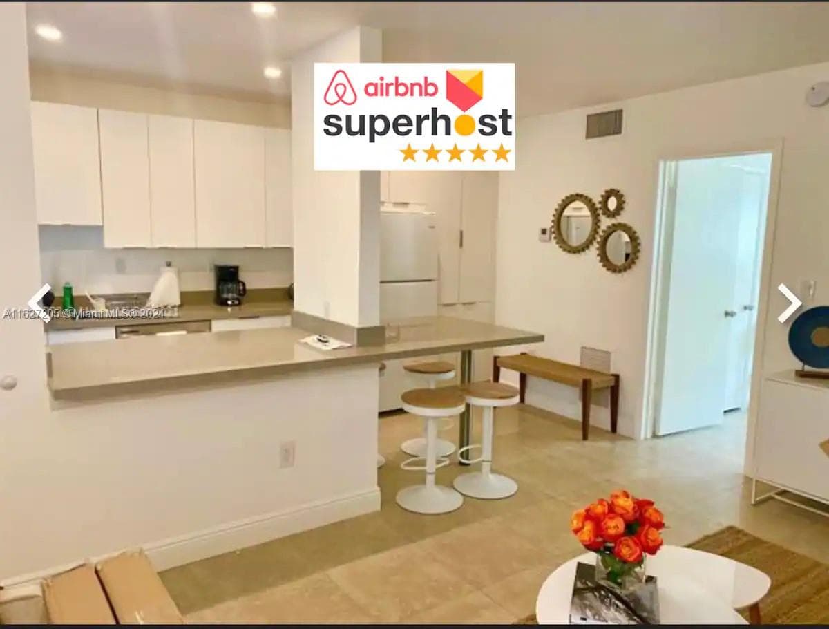 100 Sunrise Dr # 24, Key Biscayne FL 33149 — 1