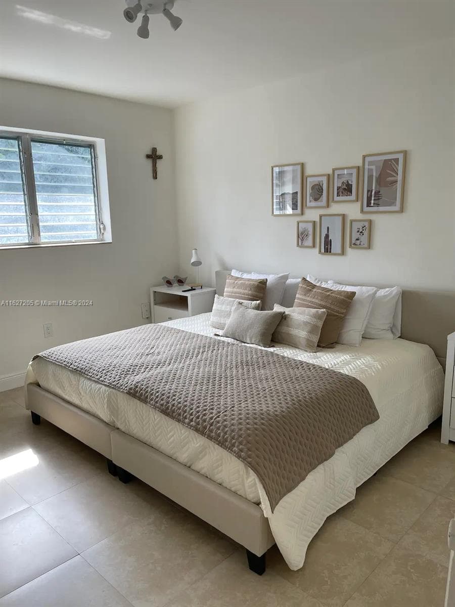100 Sunrise Dr # 24, Key Biscayne FL 33149 — 15