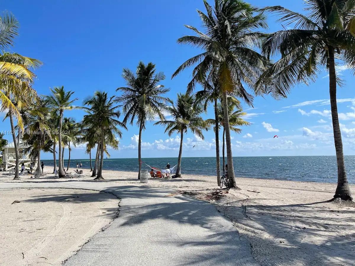 100 Sunrise Dr # 24, Key Biscayne FL 33149 — 35