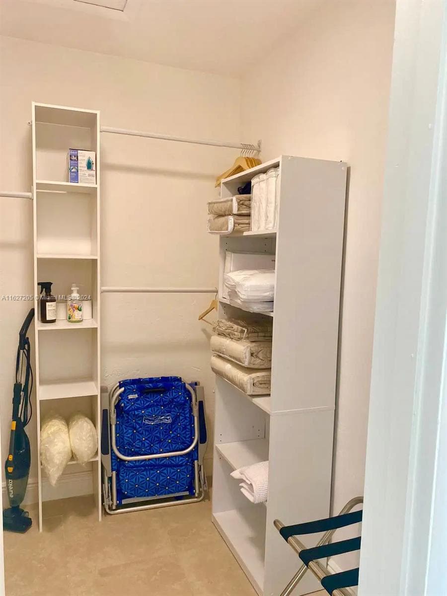 100 Sunrise Dr # 24, Key Biscayne FL 33149 — 21