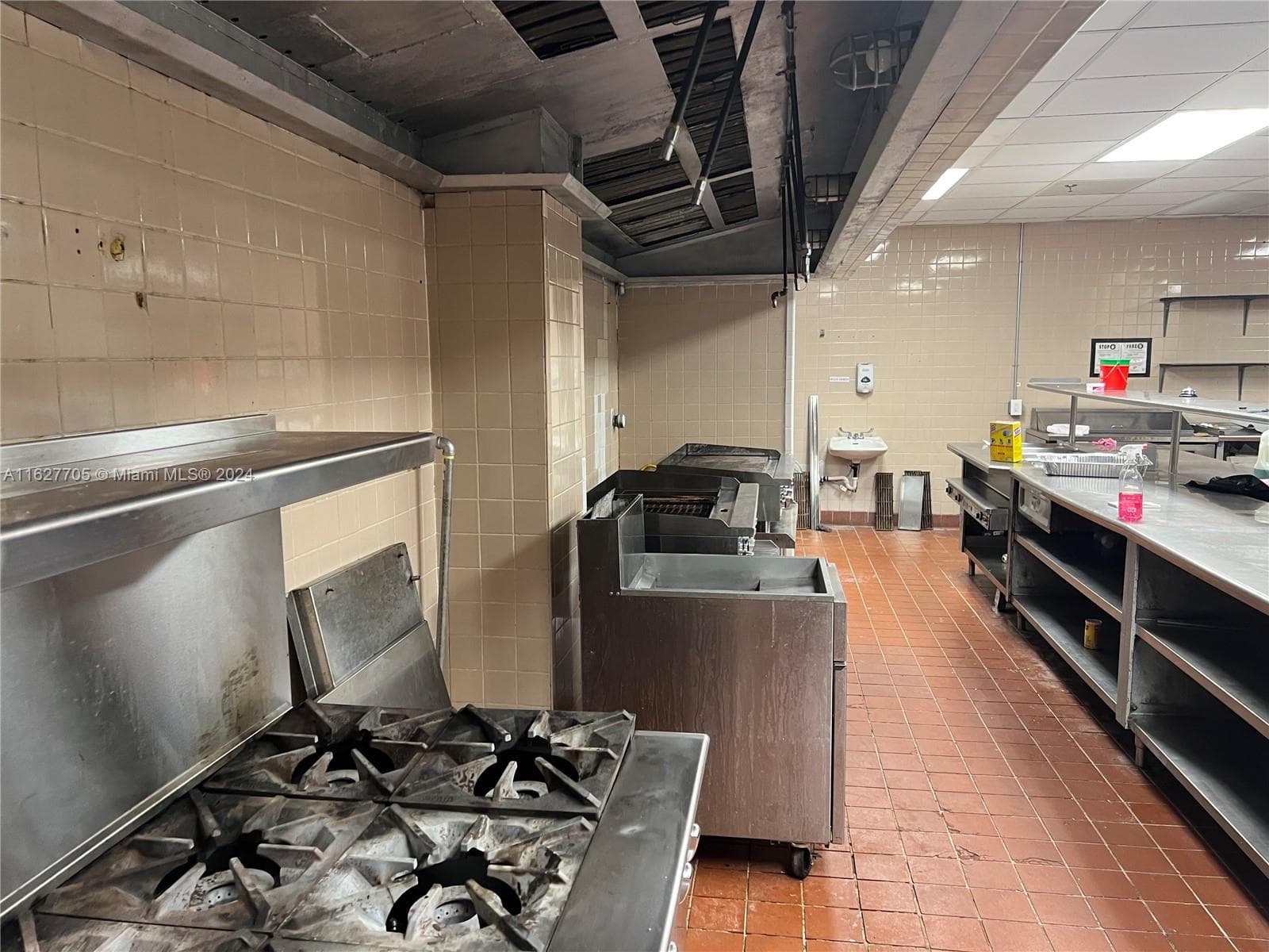 148 NW 167th St, Miami FL 33169 — 23