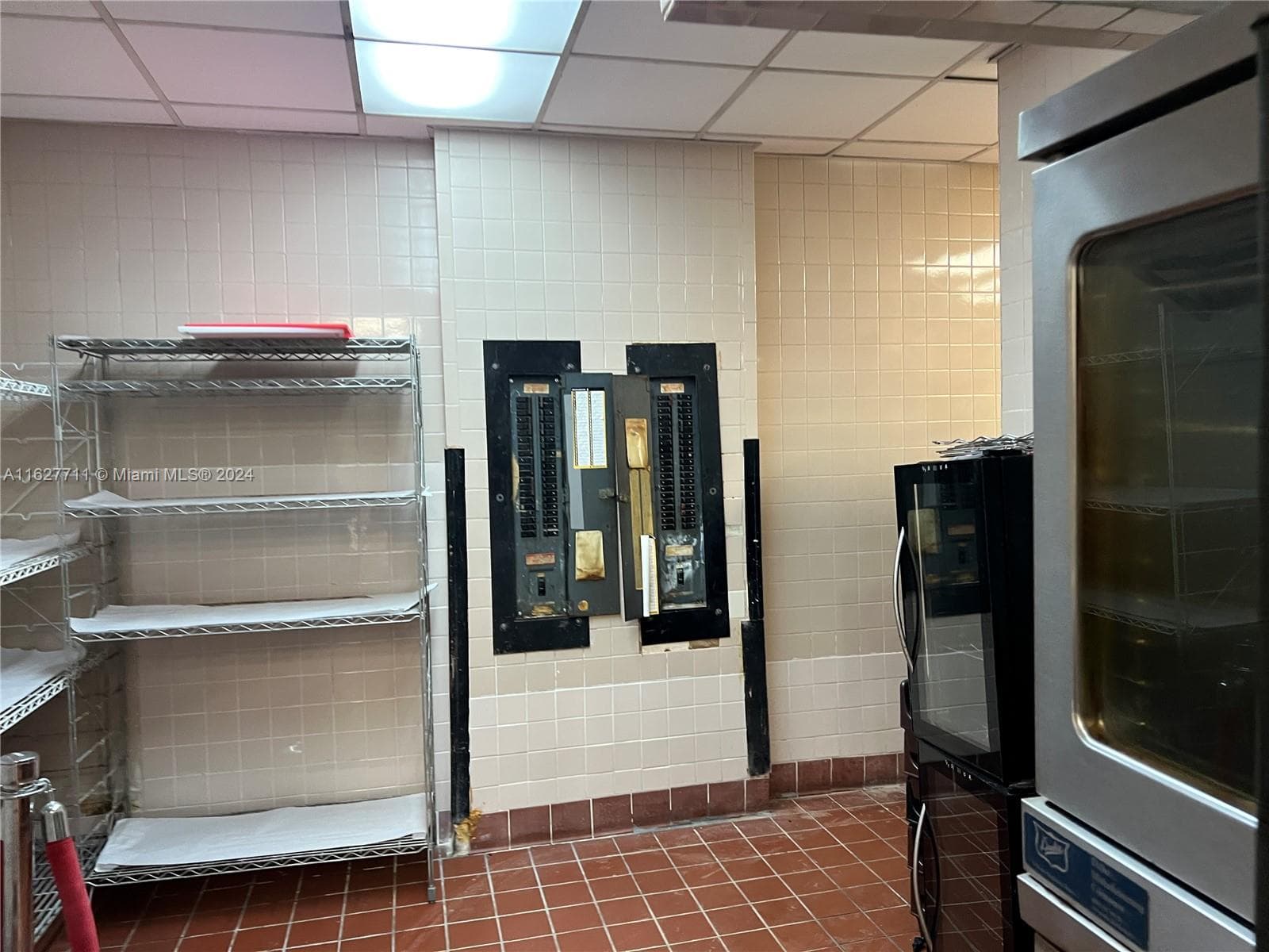 148 NW 167th St, Miami FL 33169 — 16