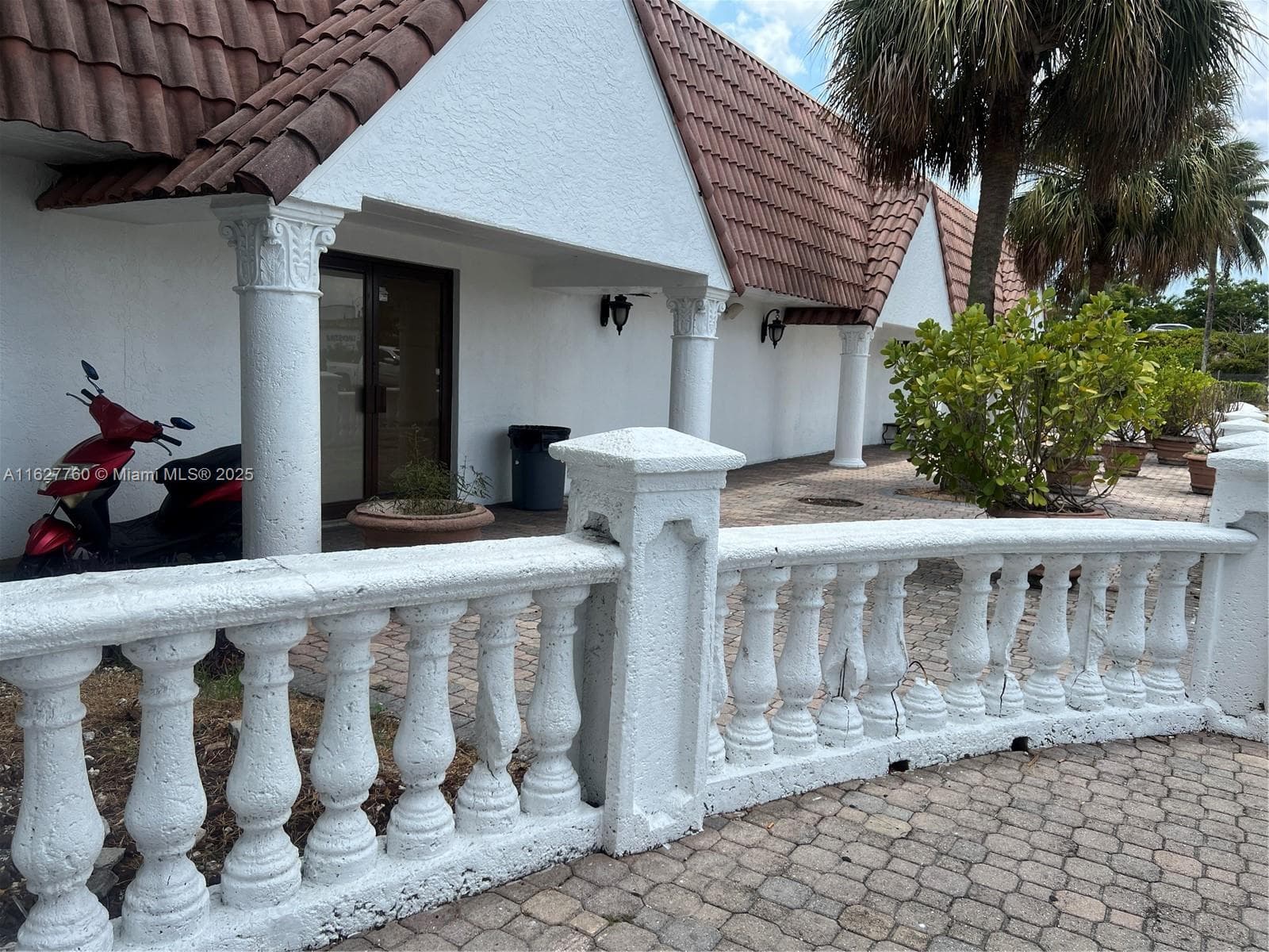 16805 NW 12th Ave, Miami Gardens FL 33169 — 17