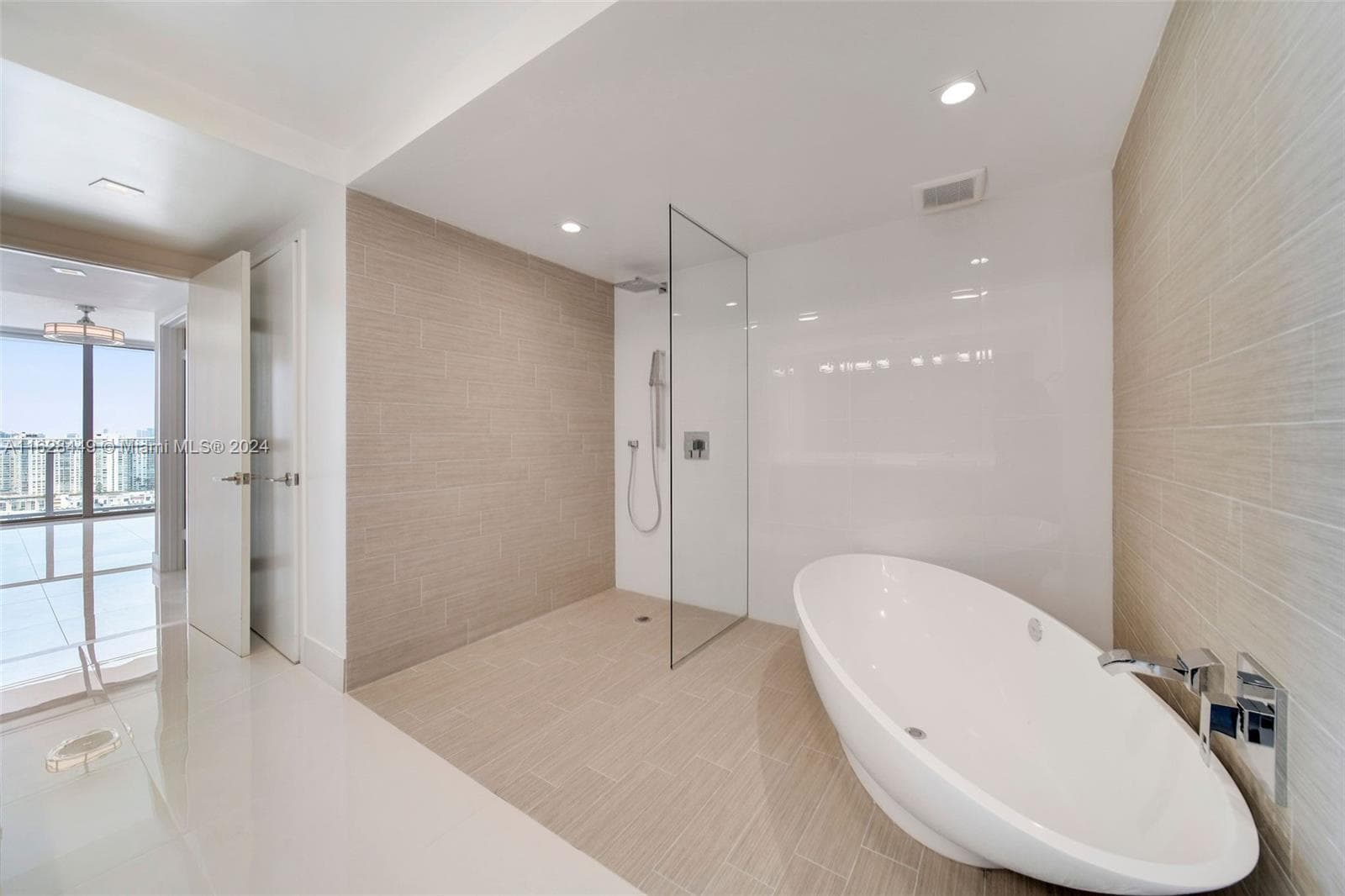 300 Sunny Isles Blvd # 2103, Sunny Isles Beach FL 33160 — 23