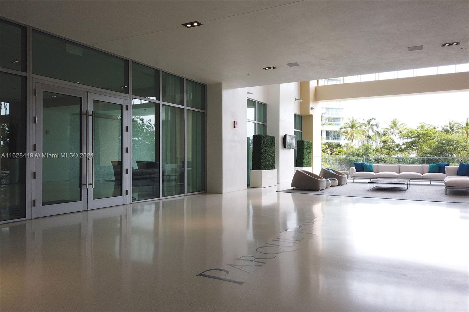 300 Sunny Isles Blvd # 2103, Sunny Isles Beach FL 33160 — 32