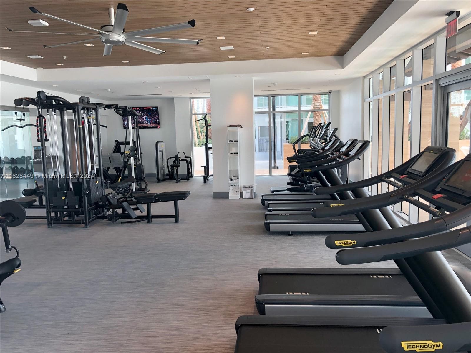 300 Sunny Isles Blvd # 2103, Sunny Isles Beach FL 33160 — 39