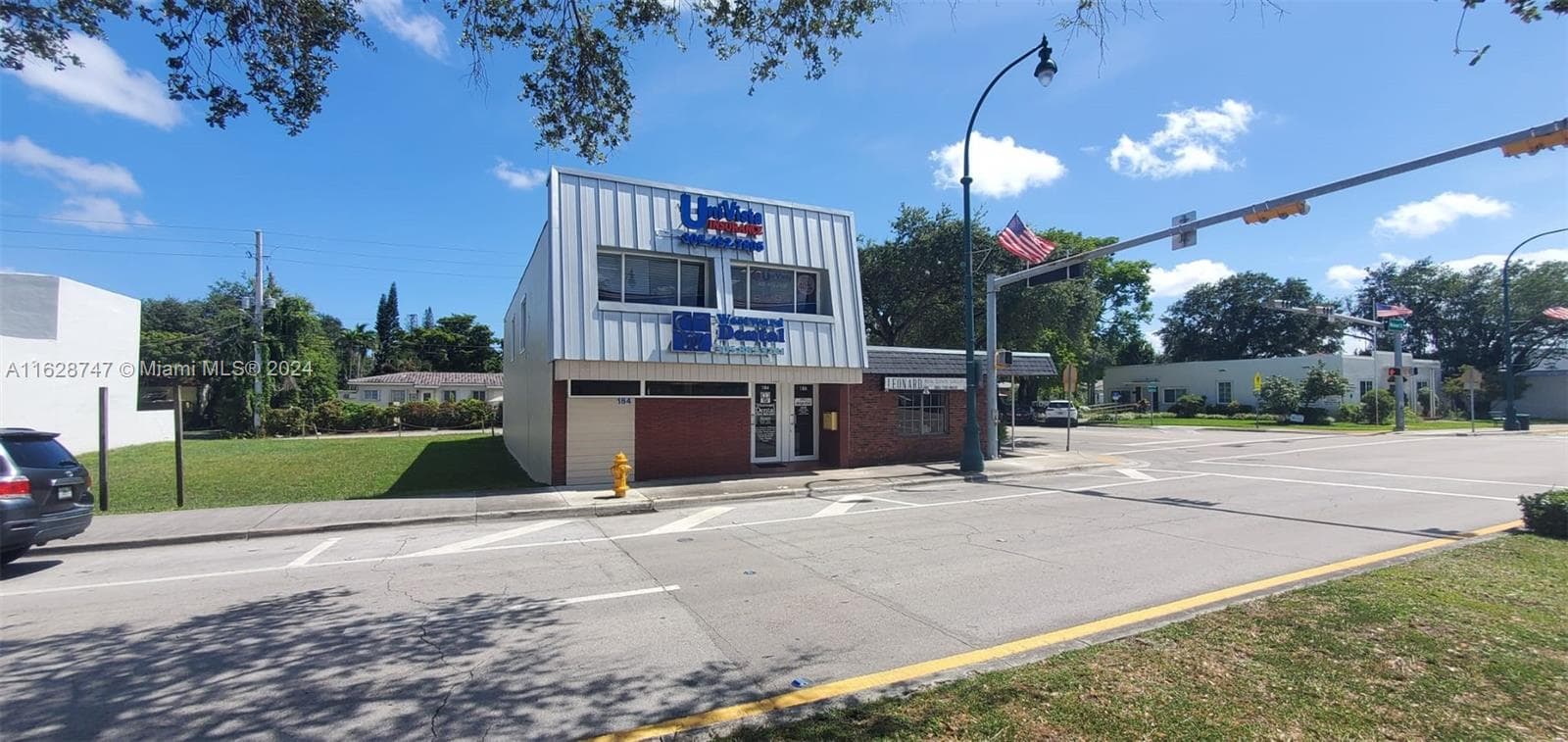 186 Westward Dr, Miami Springs FL 33166 — 2