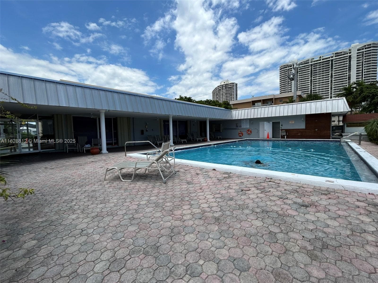 3600 NE 170th St # 411, North Miami Beach FL 33160 — 23