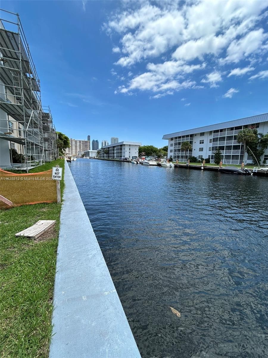 3600 NE 170th St # 411, North Miami Beach FL 33160 — 22