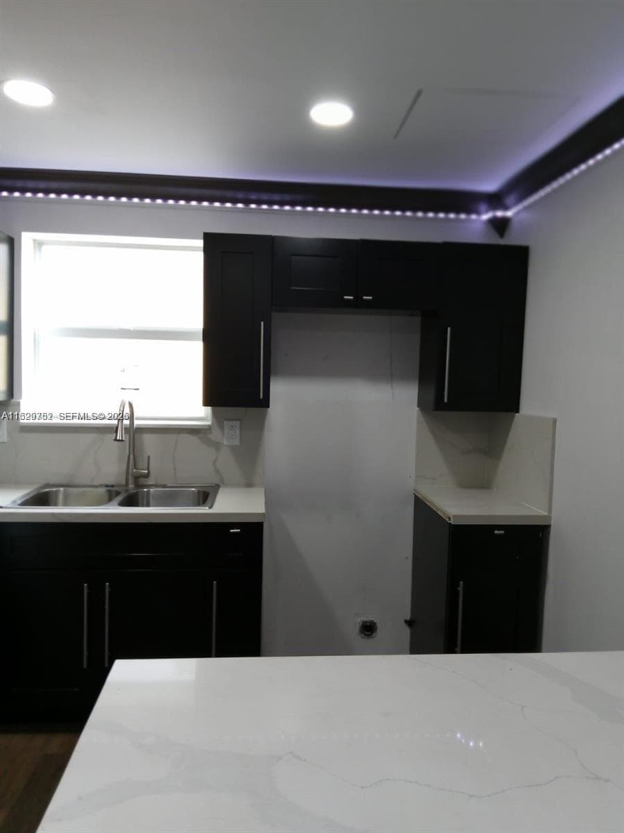 2720 NW 29th St # 2720, Miami FL 33142 — 12