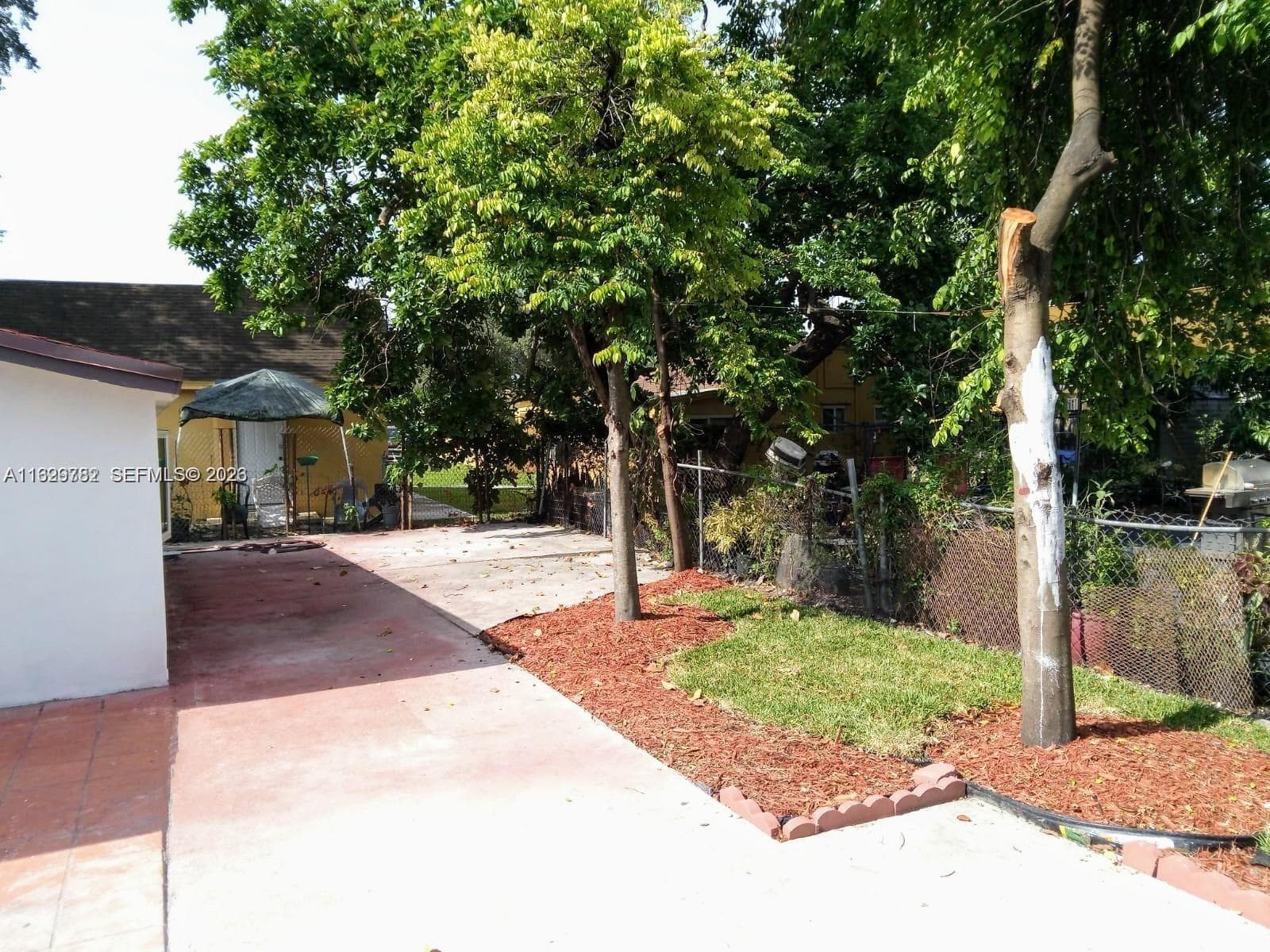 2720 NW 29th St # 2720, Miami FL 33142 — 18